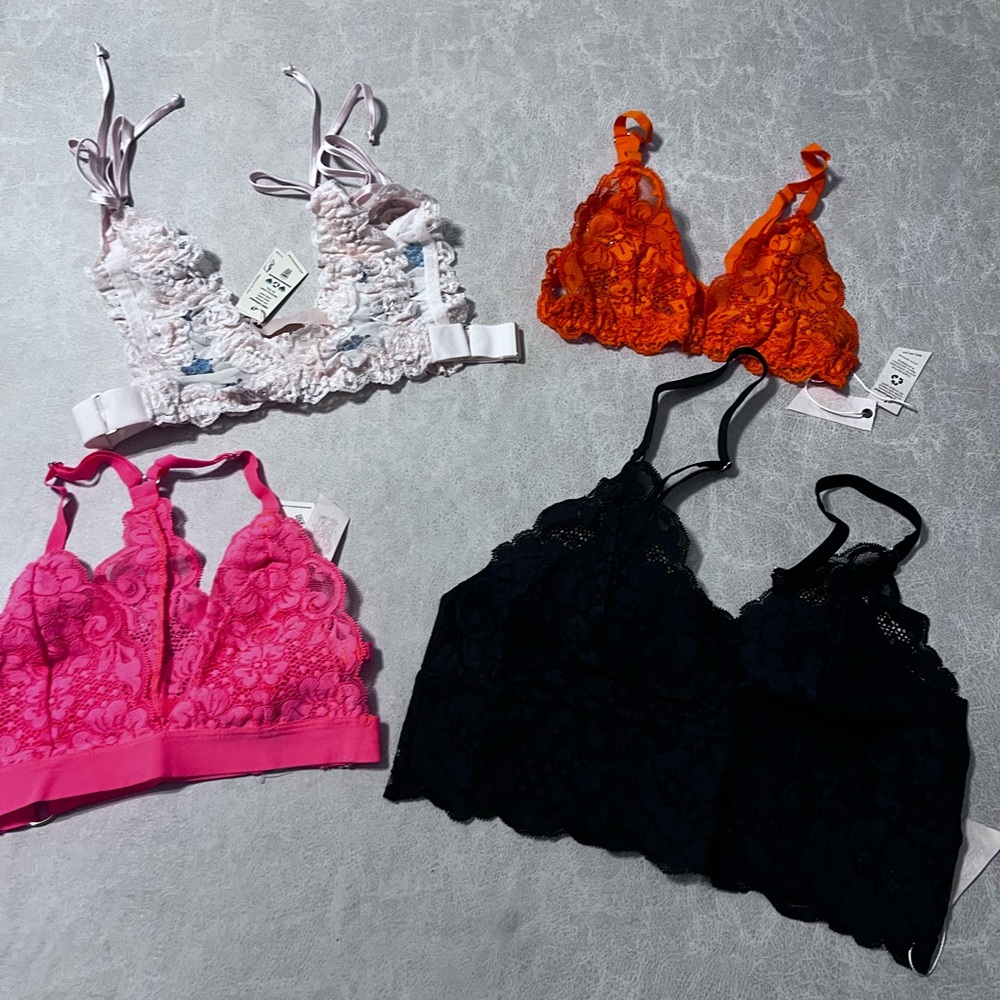 #4507. HAH Lot of 4 Lace Bralettes. Salmon, Lt. Pink, Black & Rust. Size XS. NWT